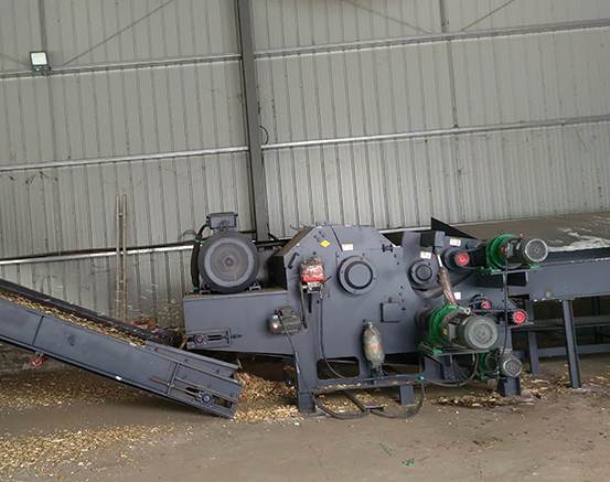 Drum Wood Chipper Machine for Crushing Wood Log Branch Barks Bamboo